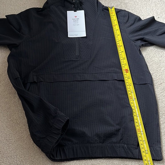 Lululemon Top - Picture 9 of 16